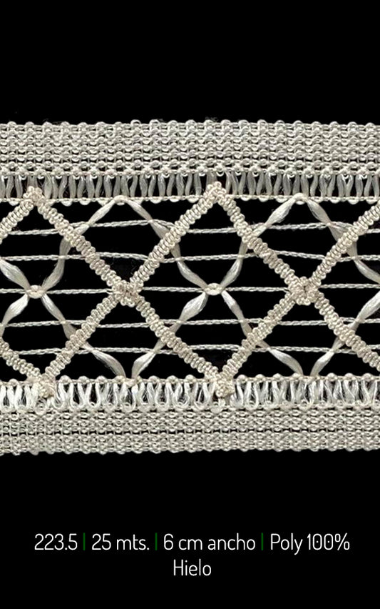 GUIPUR EMBUTIDO ROMBOS 6CM  (223.50)